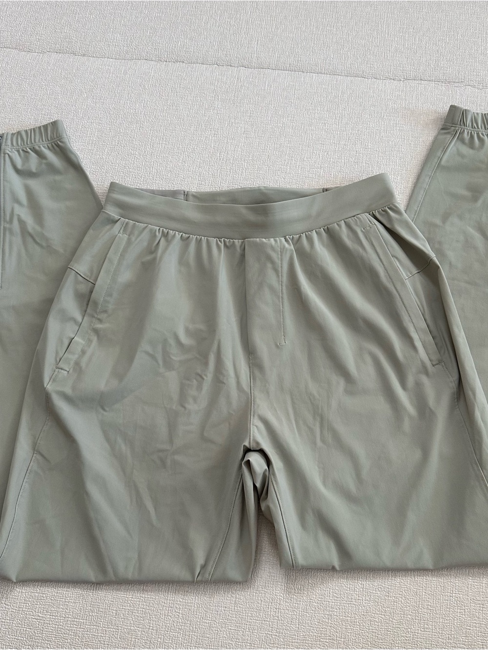 NWOT Lululemon light green Performance Pants